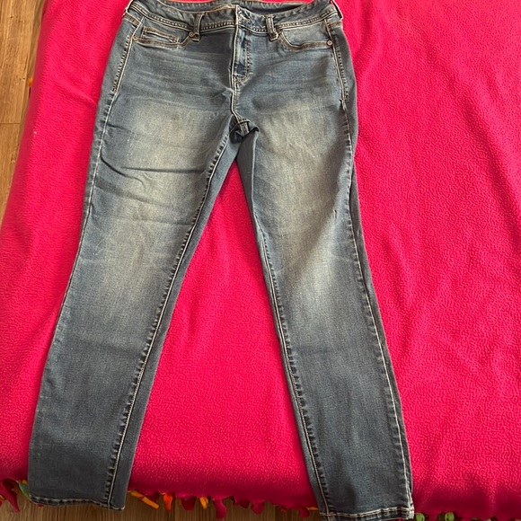 Maurices Blue Jeans - Picture 1 of 4